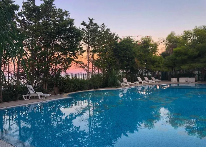 Villaggio Calipso Resort *